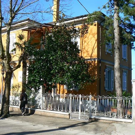 B&B Aquilone ウルビーノ エクステリア 写真