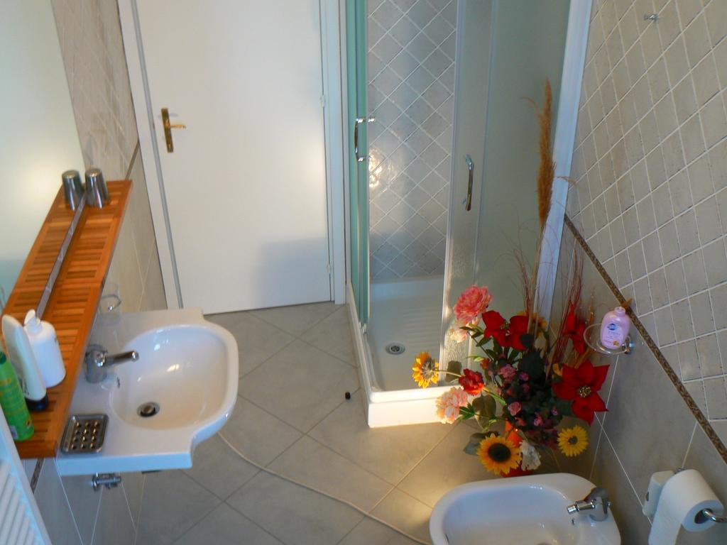 B&B Aquilone ウルビーノ 部屋 写真